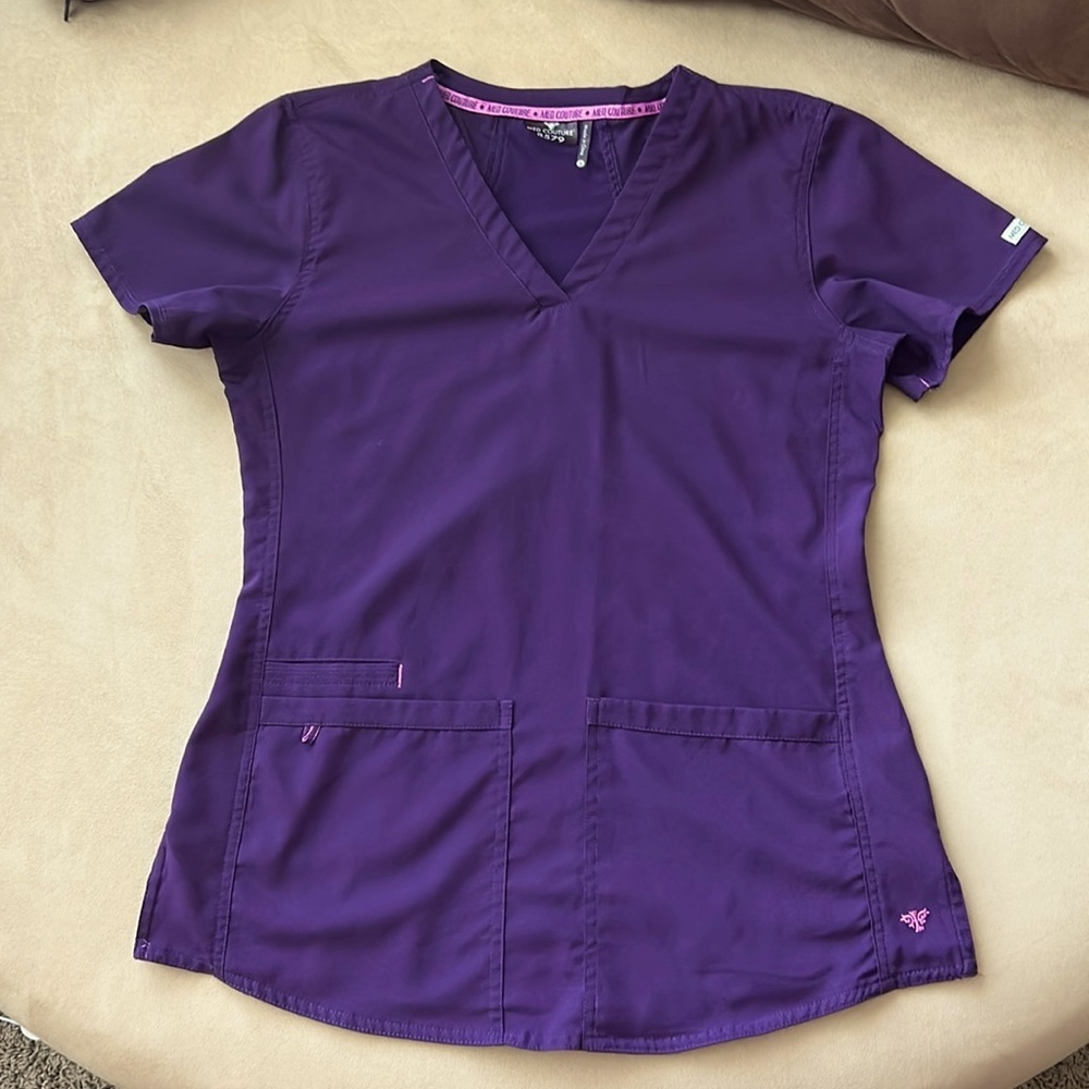 EUC Med Couture scrubs Top. Eggplant. S